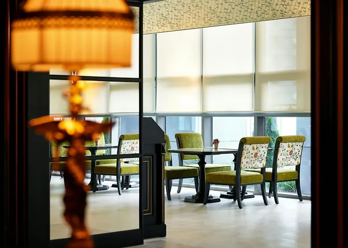 Hotel L'escape, A Luxury Collection Hotel, Myeongdong 4*