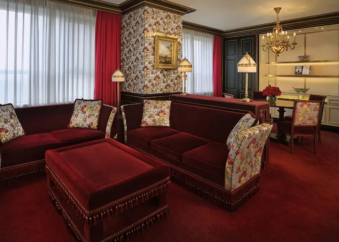L'escape, A Luxury Collection Hotel, Myeongdong Hotel 4*