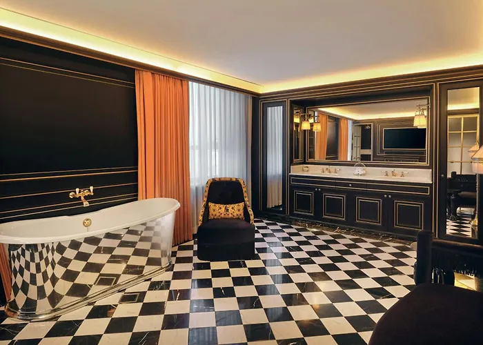 L'escape, A Luxury Collection Hotel, Myeongdong 4*