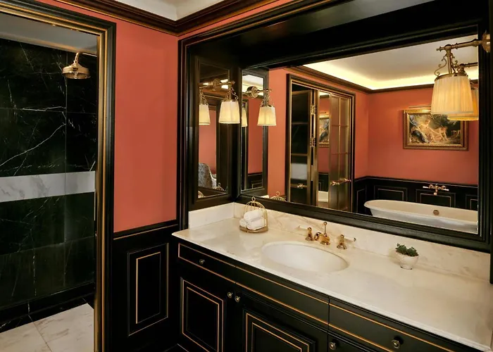 L'escape, A Luxury Collection Hotel, Myeongdong Seoul