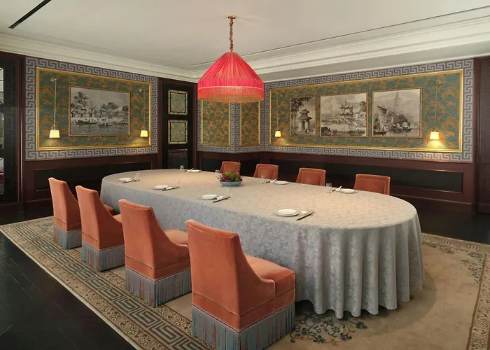 Hotel L'escape, A Luxury Collection Hotel, Myeongdong 4*