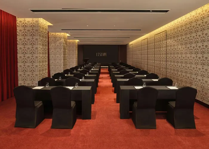 L'escape, A Luxury Collection Hotel, Myeongdong Hotel 4*