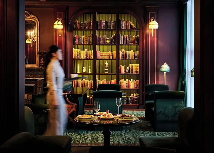 Hotel L'escape, A Luxury Collection Hotel, Myeongdong 4*