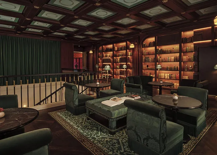 Hotel L'escape, A Luxury Collection Hotel, Myeongdong 4*
